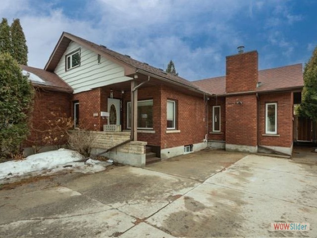 327 Brunswick Street