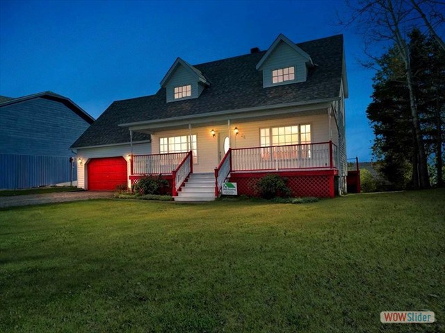 34 Laverendrye Cres