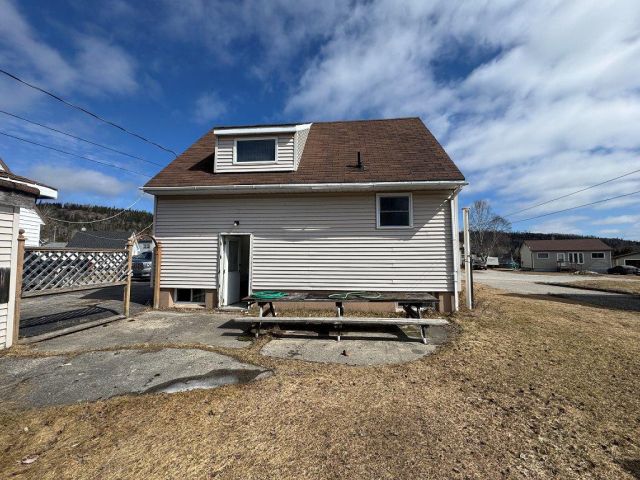 12 Redwing Avenue Manitouwadge ON