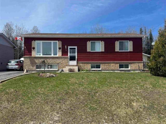 13 Moose Drive Manitouwadge ON