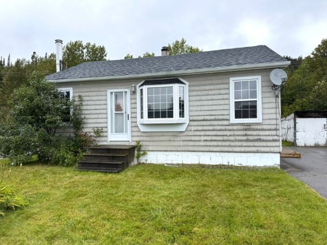 21 Warbler Drive Manitouwadge ON