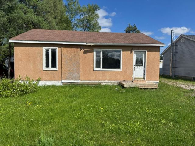 67 Manitou Road West Manitouwadge ON
