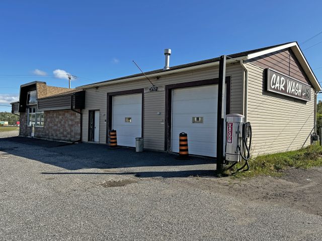 186 Railway Street Nipigon ON